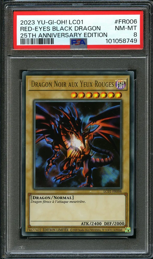 PSA 8 Dragon Noir Aux Yeux Rouges