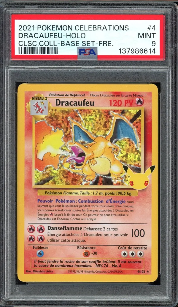 PSA 9 Dracaufeu Holo