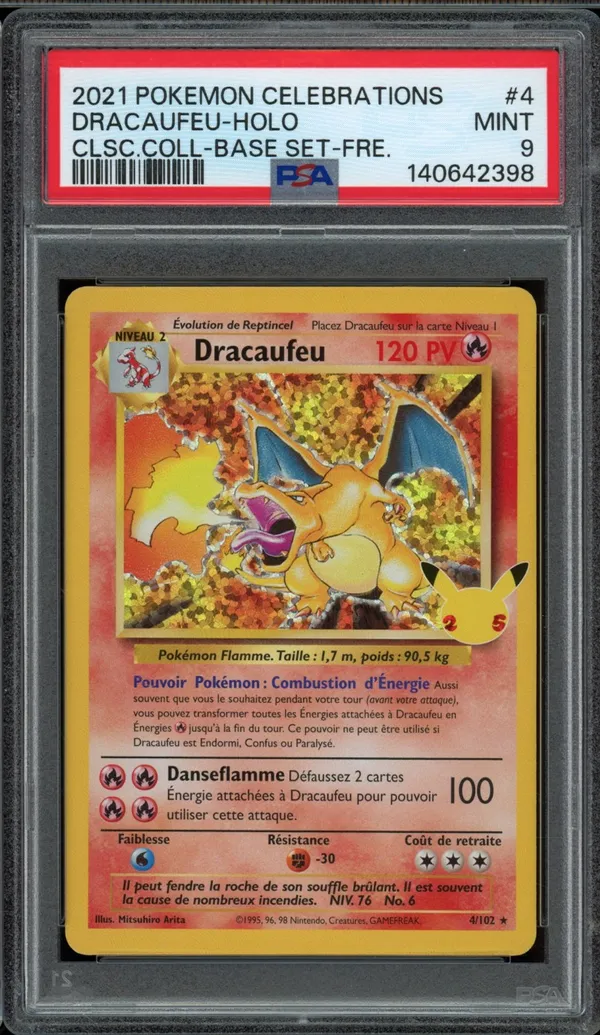 PSA 9 Dracaufeu Holo