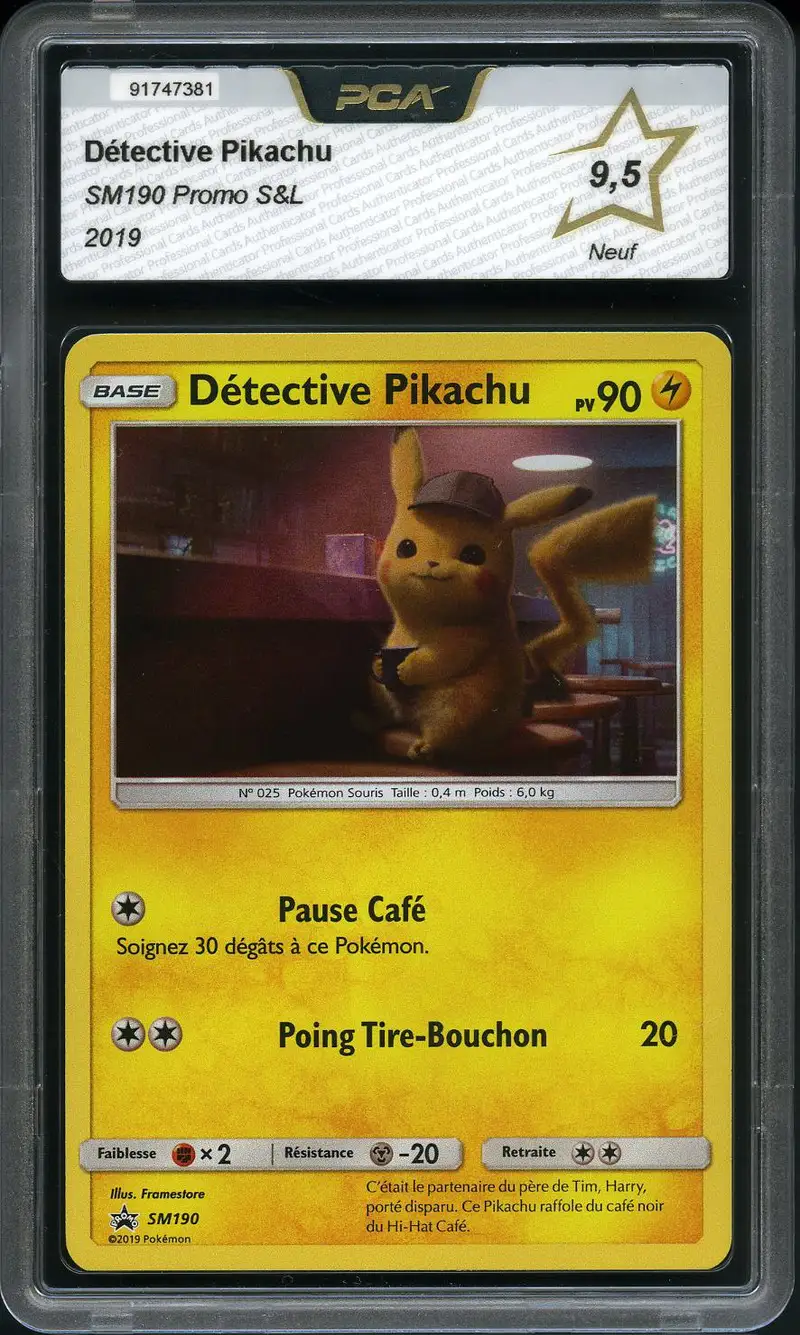PCA 9.5 Détective Pikachu Holo